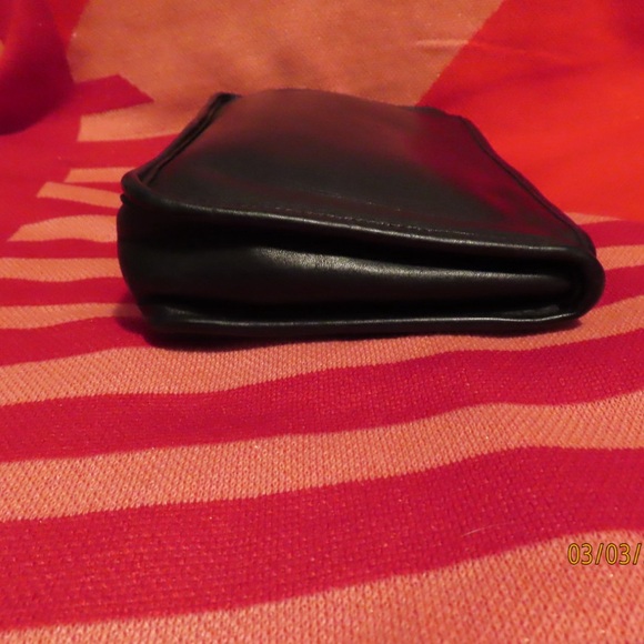 Vintage Zip-Top Carry 9972 - Picture 4 of 9